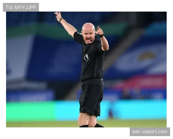 折射手球判罚到底算不算犯规？裁判标准大揭秘