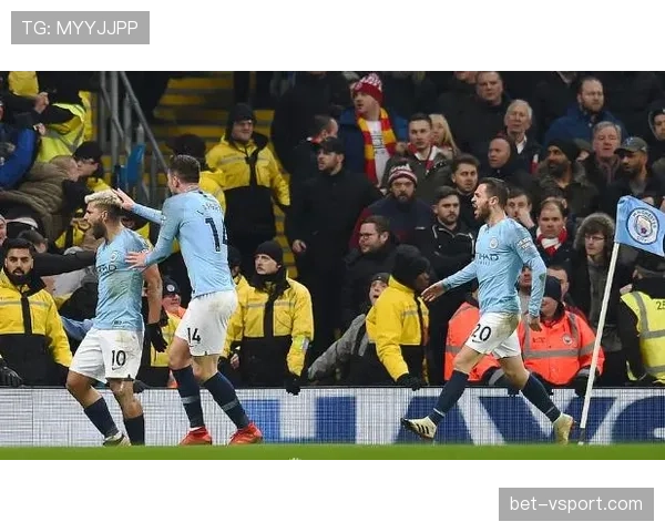 瓜帅近期高频高位逼抢如何压制对手后防线并诱发后卫失误