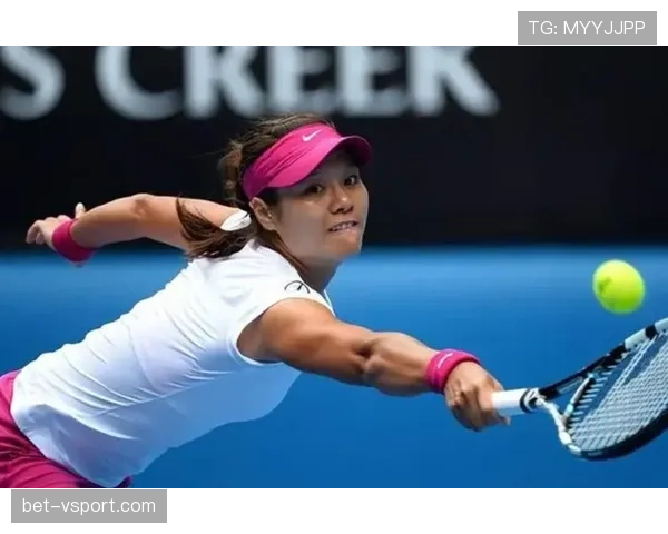 李娜退役后居然天天在家练瑜伽？这自律程度真不输当年打大满贯