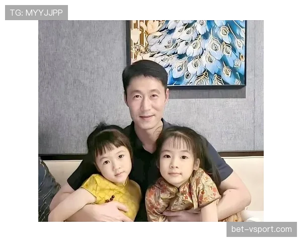 王励勤家厨房一张照片，比我整套房都值钱，笑得说不出话